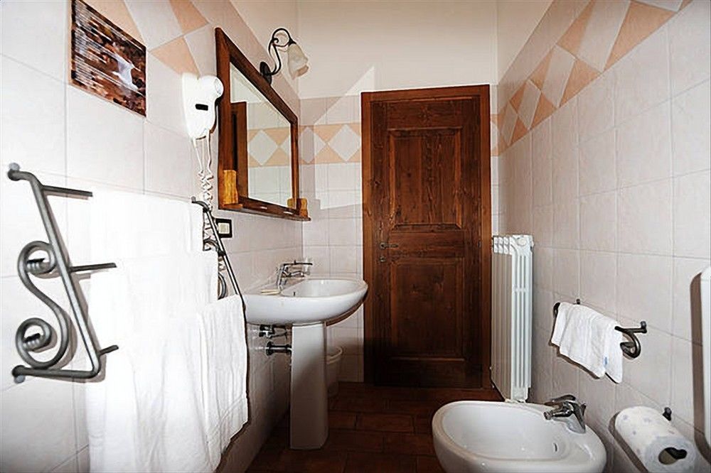 Agriturismo La Ferraia Pianello  Extérieur photo